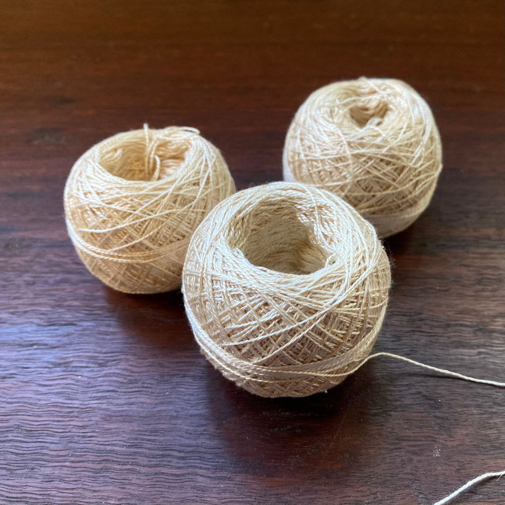 Hand Stitching Mulberry Silk Yarn Ball
